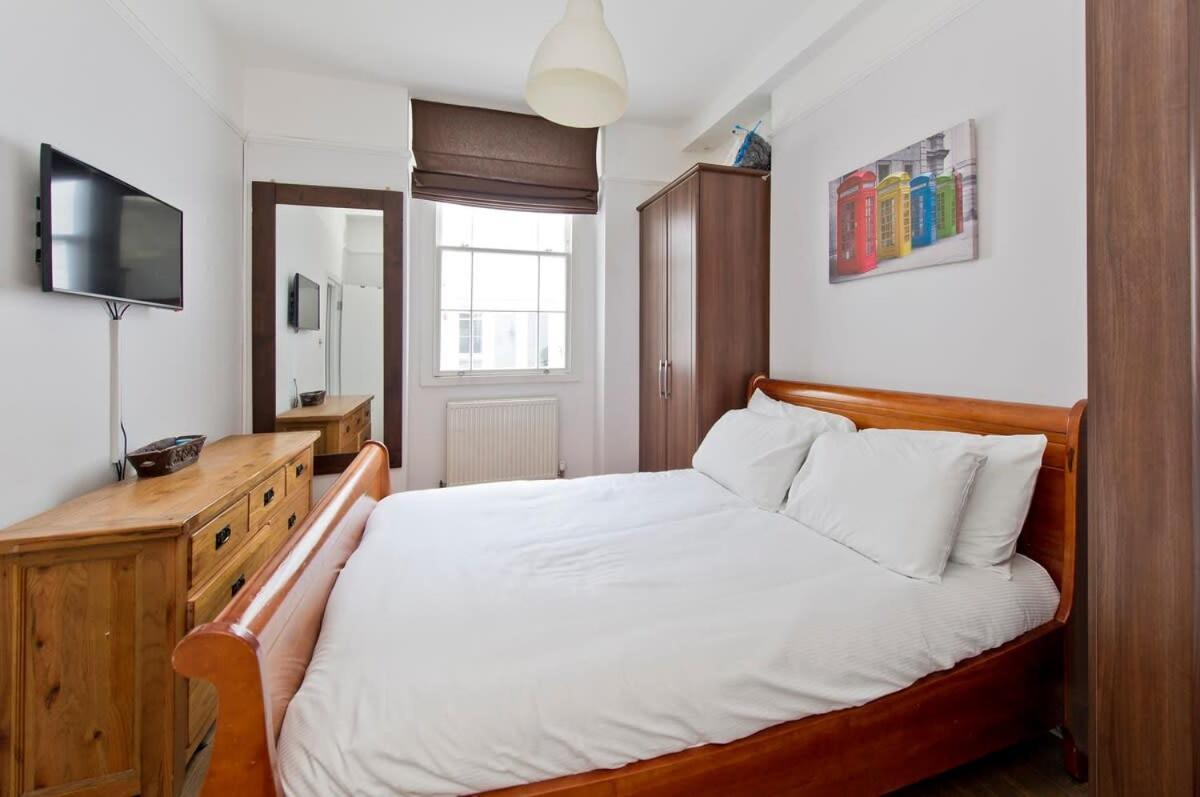 Charming 2-Bed Apt Near Buckingham Palace لندن المظهر الخارجي الصورة